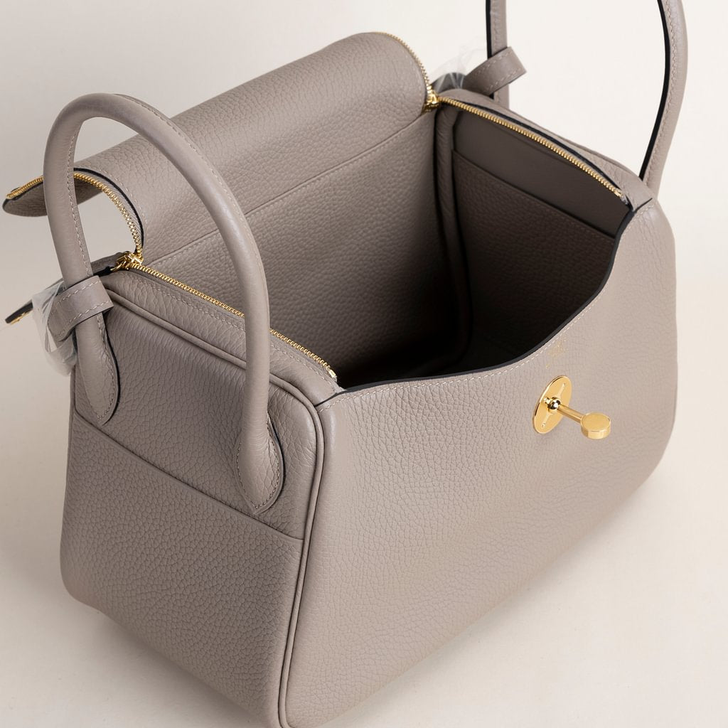 Lindy 26cm Clemence leather 81 Gris tourterelle GHW